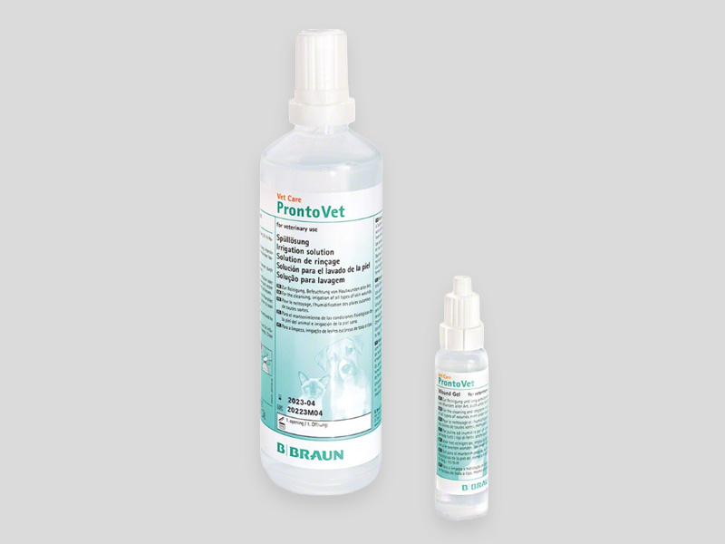 ProntoVet® antiseptisches Gel in zwei Kunststoffflaschen unterschiedlicher Größe mit Sprüh- und Applikatoraufsätzen, dargestellt vor weißem Hintergrund.